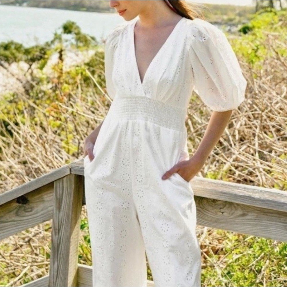 Anthropologie Hutch Cropped Jumpsuit Sz XS Smocked Waist Eyelet White Wide Leg